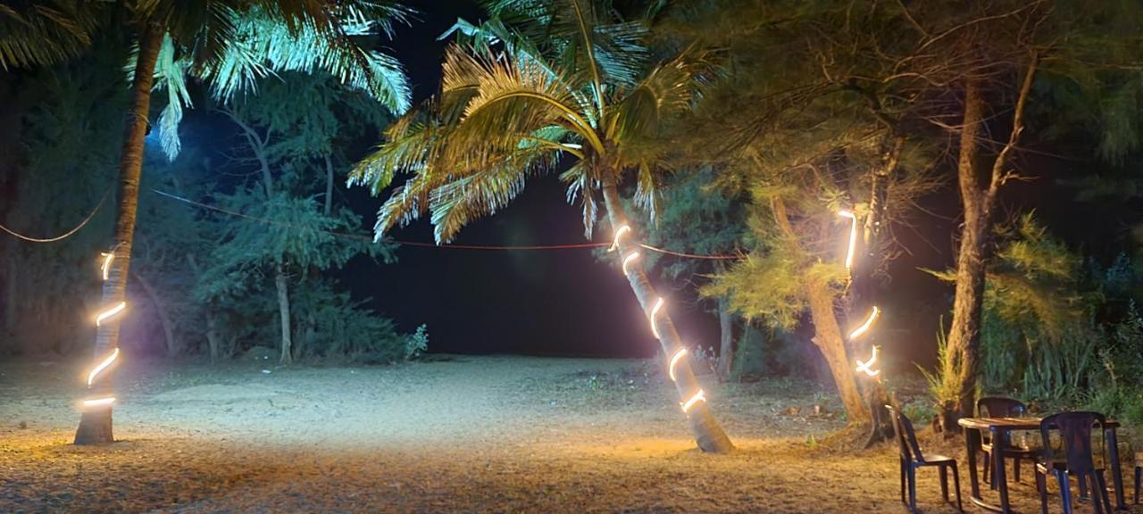 Blue Lagoon Beach Resort Gokarna  Exterior foto