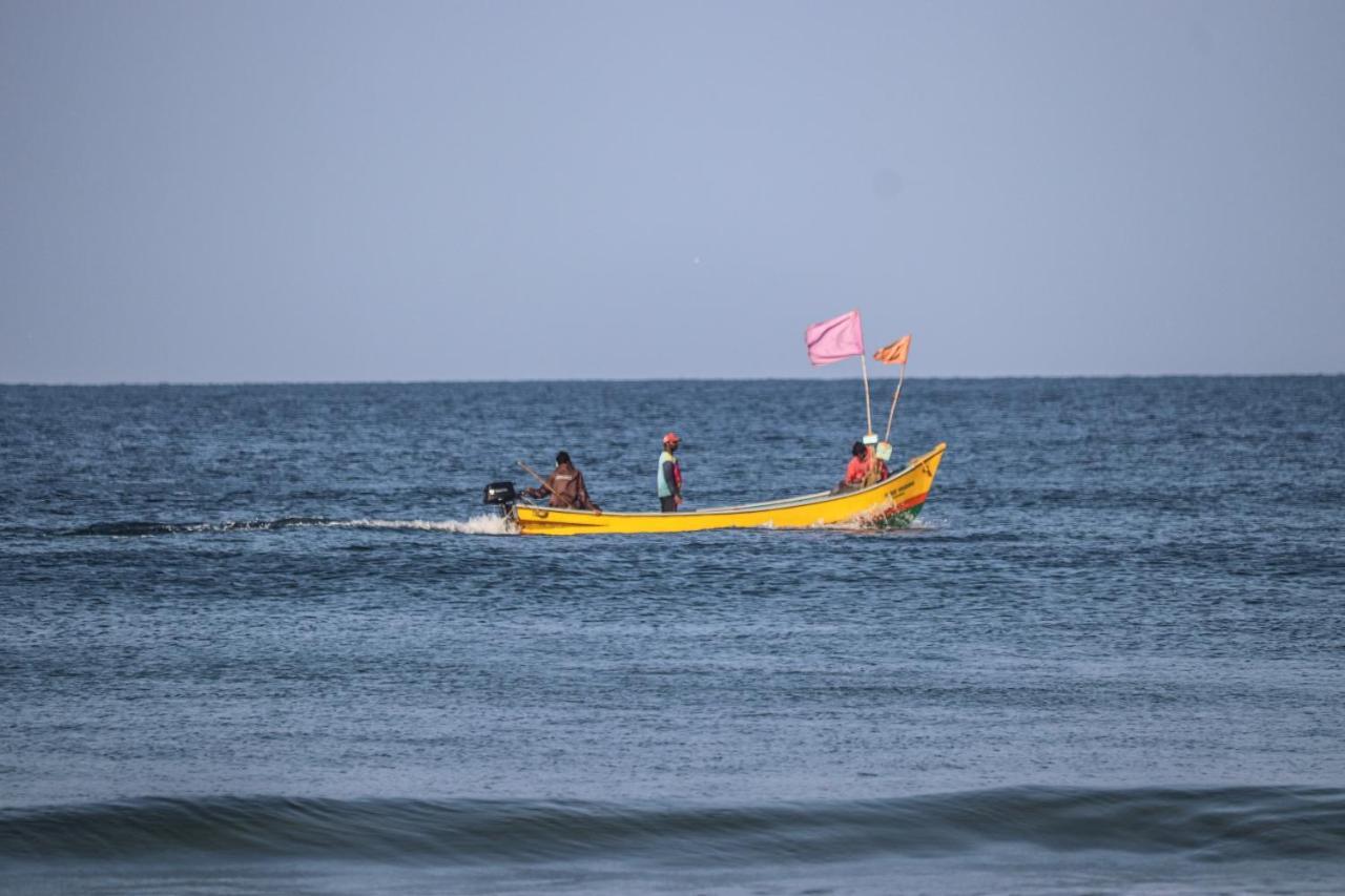 Blue Lagoon Beach Resort Gokarna  Exterior foto